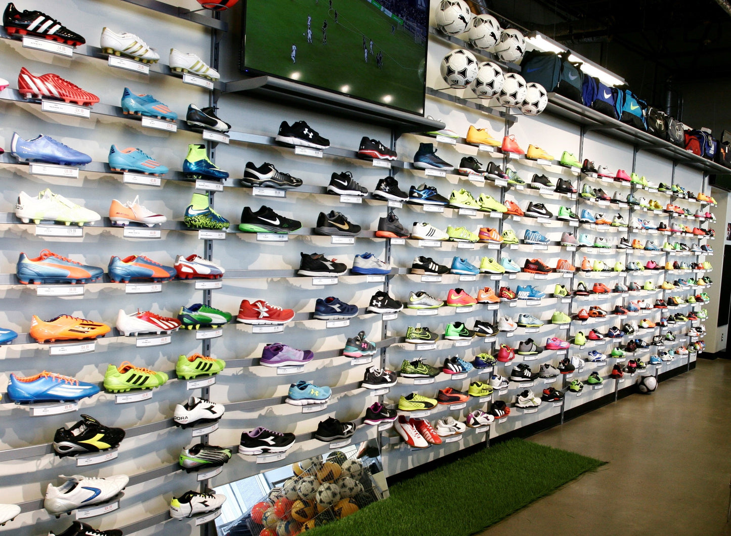 SS - SHOE SHELF WITH SIGN HOLDER 8"